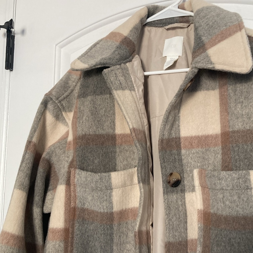 H&M Jacket - Picture 2 of 9
